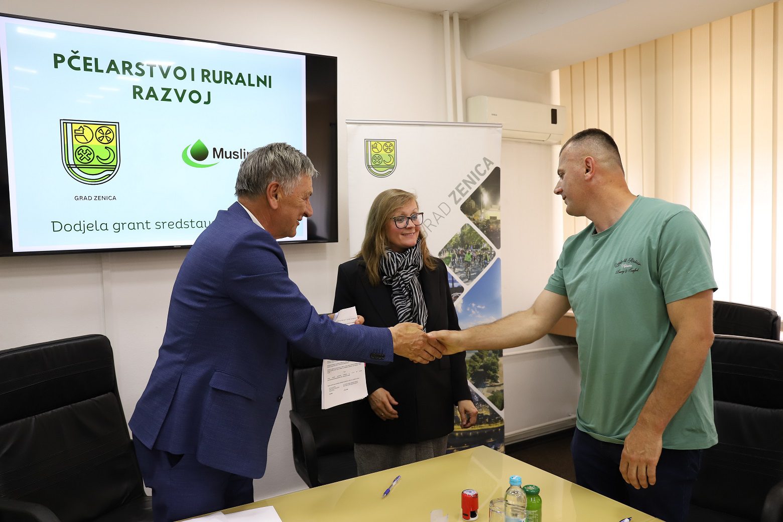Naslovna slika