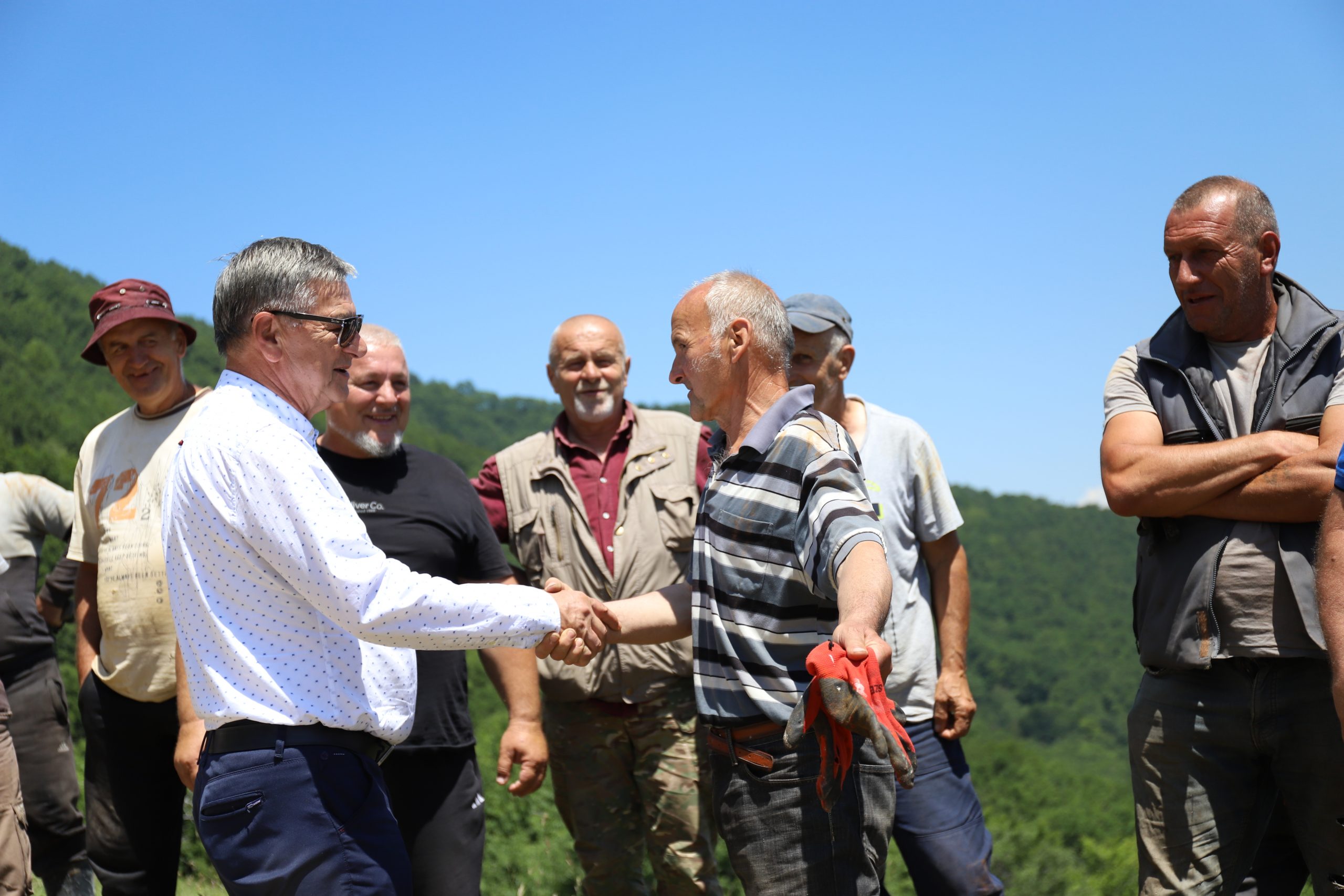 Naslovna slika
