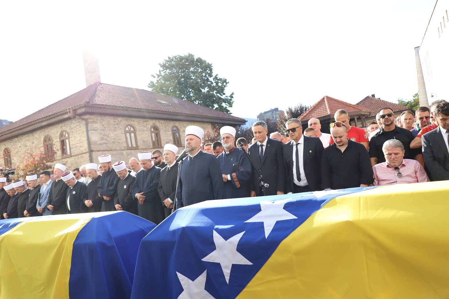 Naslovna slika