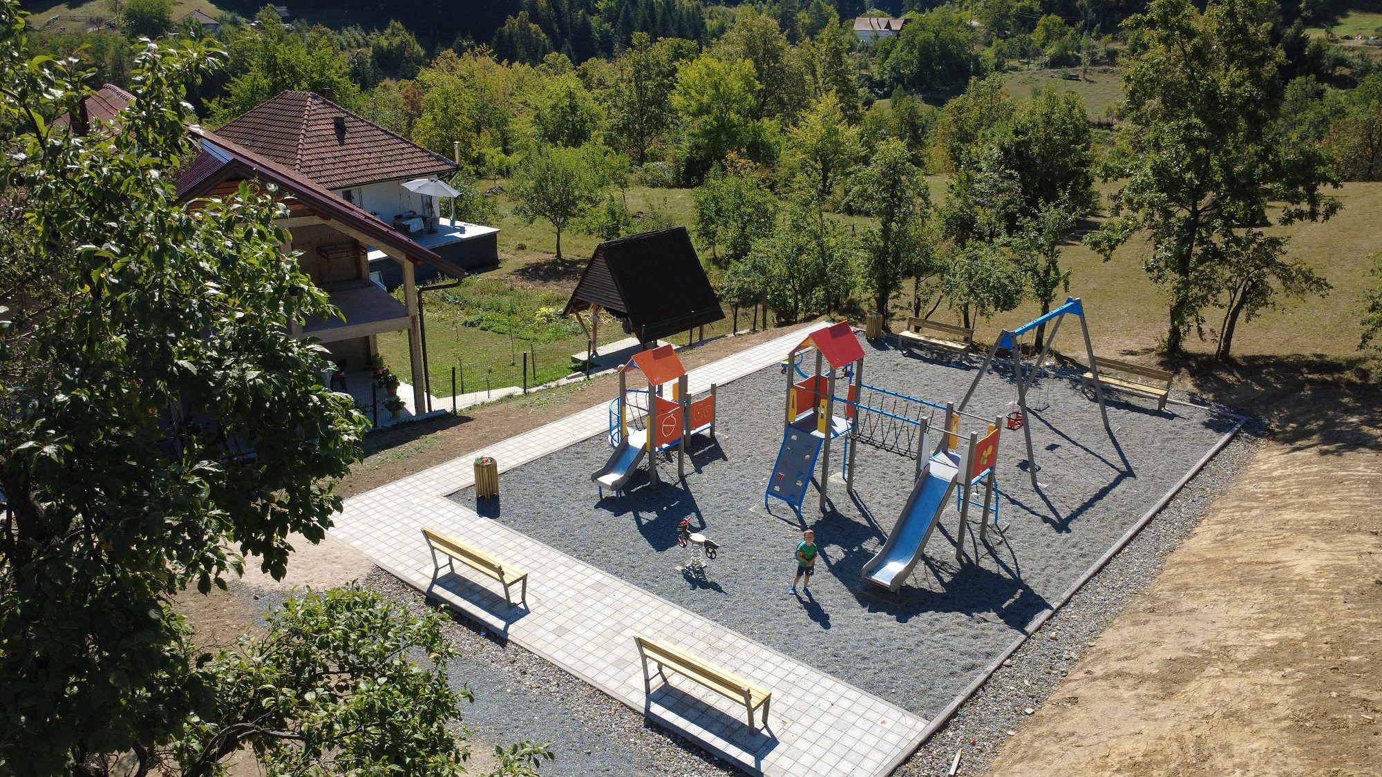 Naslovna slika