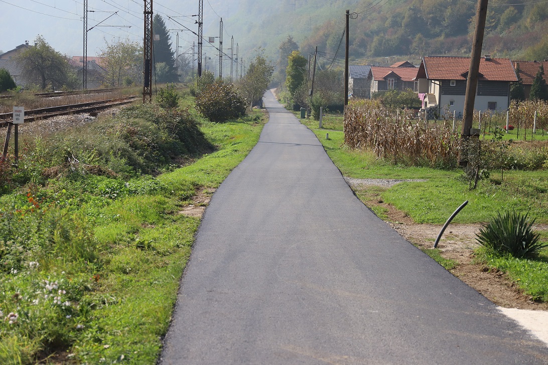 Naslovna slika